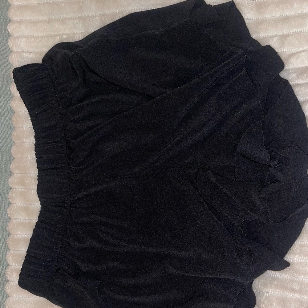 Soft black flowy shorts